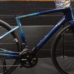 ANCHOR RE8 (105Di2完成車とフレームセット)が入荷しました。